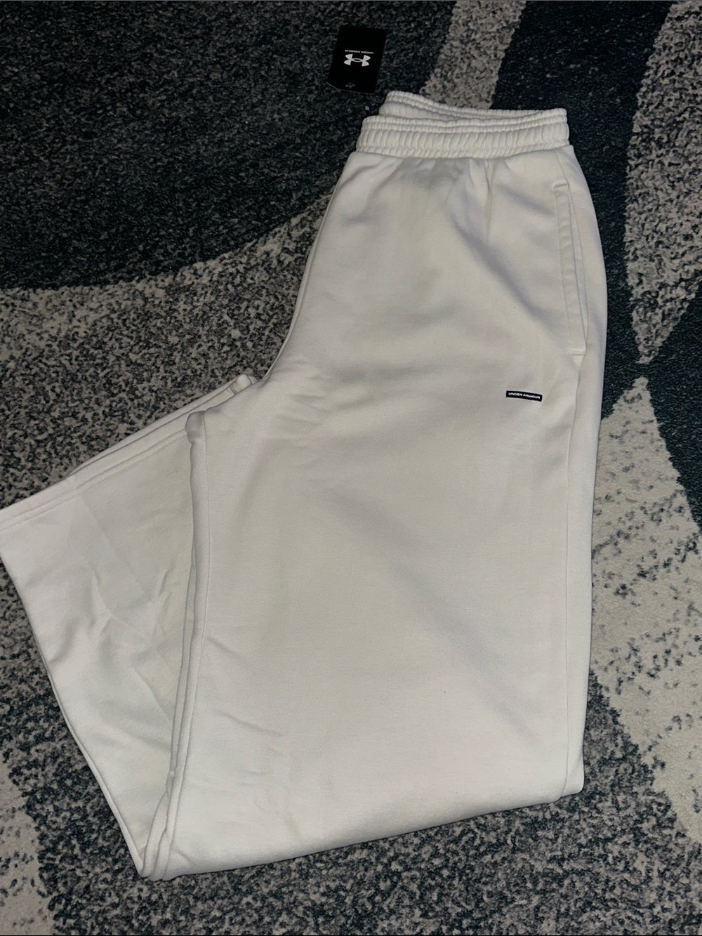Under Armour Men’s White Fleece Joggers with Elastic Waist